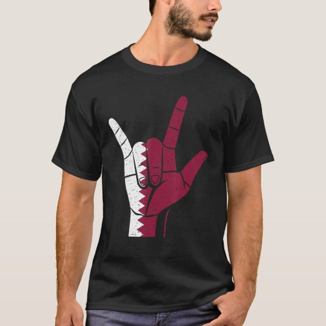Hand Sign Qatar Flag T Shirt (Framsida)