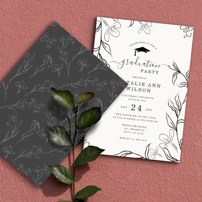 Hand Sketched Delikfaced Blommigt Beige Studenten Inbjudningar (Skapare uppladdad)