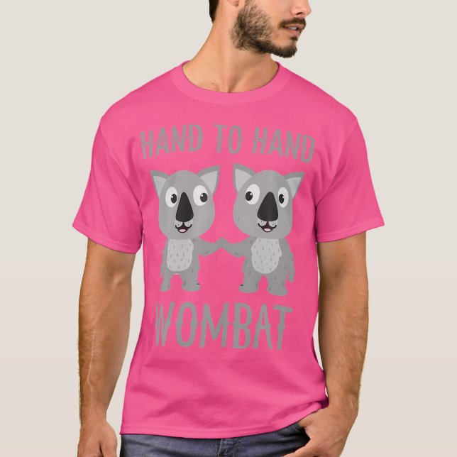 Hand to-Hand Wombat Animal Pun T Shirt (Framsida)