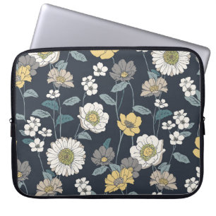 Handdragen blommigt, sömlös konstnärlig mönster. laptop fodral