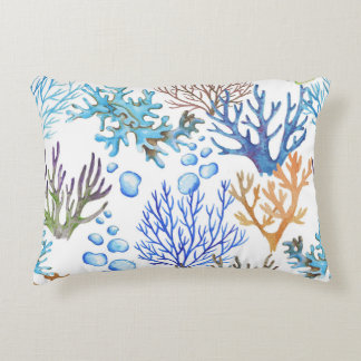 Handdragna koraller: undervattenshavet mönster. prydnadskudde