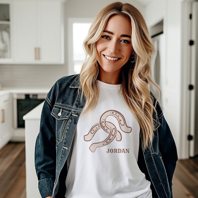 Handdränkta hästseshoes | Neutralt Rustic Western T Shirt (Skapare uppladdad)
