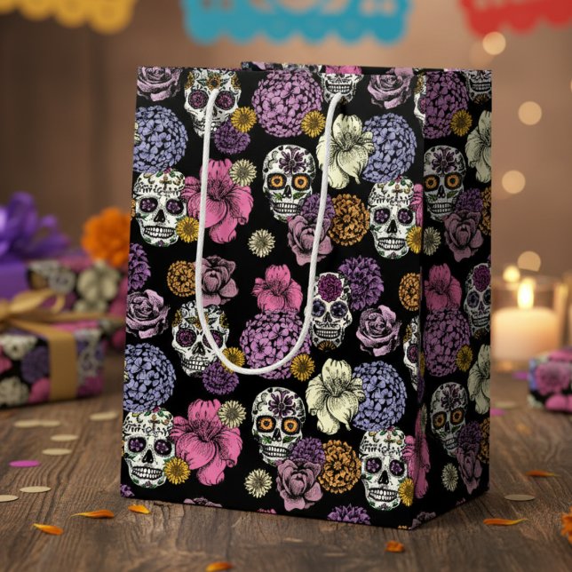 Handdränkta mexikanska Döskallar och blommor av He (Mexican Dia de los Muertos Sugar Skull Gift Bags. Floral Calavera Pattern for Birthday & Halloween)