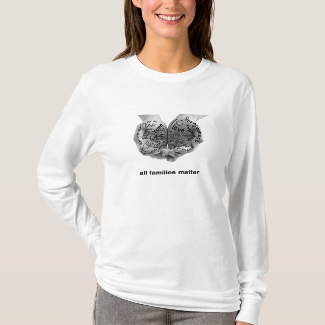 Händer av servicekvinna utslagsplatsen för tee shirt (Framsida)