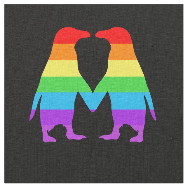 Händer för regnbågepingvininnehav tyg (Närbild)