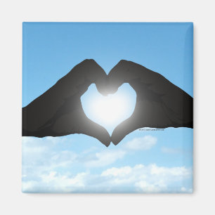 Händer i Heart Shape Silhouette på Blå himmel Magnet