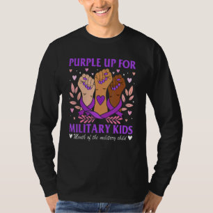 Händer Ribbon Lila uppåt för militära barn Mlitary T Shirt