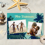 Handflatan Träd Mele Kalikimaka Two Photo Collage<br><div class="desc">Tittar du att du ska skicka julkort till familj och vänner? Det här enastående helgdag-fotokortet har en målning av handflatan träd som bakgrund, samt två fotomallar. Snyggtens typografi lyder: "Mele Kallikimaka" i reell folie, och bilderna är även inramade i folie. Lätt att anpassa! Baksidan innehåller en sanddesign över en vit...</div>