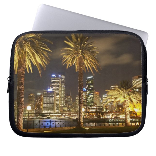 Handflatan Träd och CBD i Night, Sydney, New South Laptop Sleeve (Framsidan)