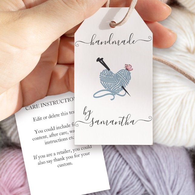 Handgjord av anpassat namngarnhjärta presentetikett (Handmade by .. gift tag with after care instructions .. ideal for knitting and other yarn crafts)