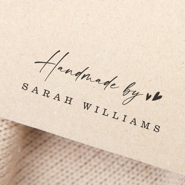 Handgjord av handskript av namn söta hjärtan stämpel (Skapare uppladdad)