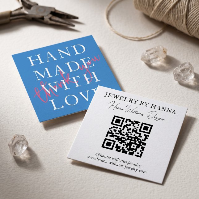 Handgjord med kärlek typografi design fyrkantigt visitkort (Simulated business cards on table)