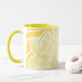 Handmålad gul mugg med hantverksdesign