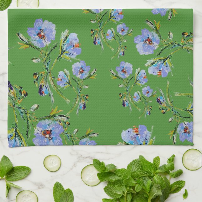 Handmålade blå blommor på vacker grön tekappa hand kökshandduk (Vikta)