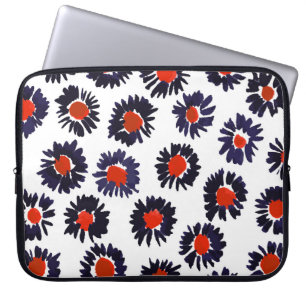 Handmålade blommor, röd och blå mönster. laptop fodral