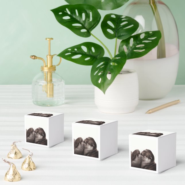 Handmålade ottrar - upphandlartidskonst presentaskar (Multipel)