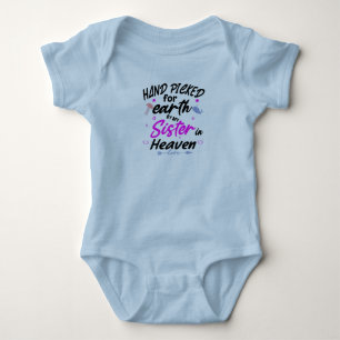 Handplockad för jorden av min syster i himlen t shirt