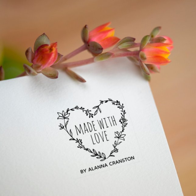 Handritad blomsterhjortkrans gjord med kärlek stämpel (Skapare uppladdad)