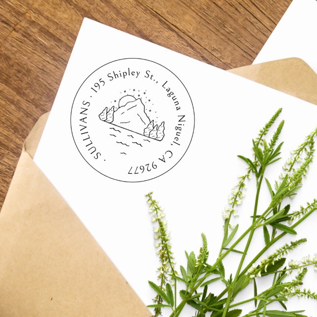 Handritad, enkel Returadress för bergsscenen Stämpel (Skapare uppladdad)