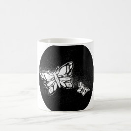 handritad fjäril kaffemugg
