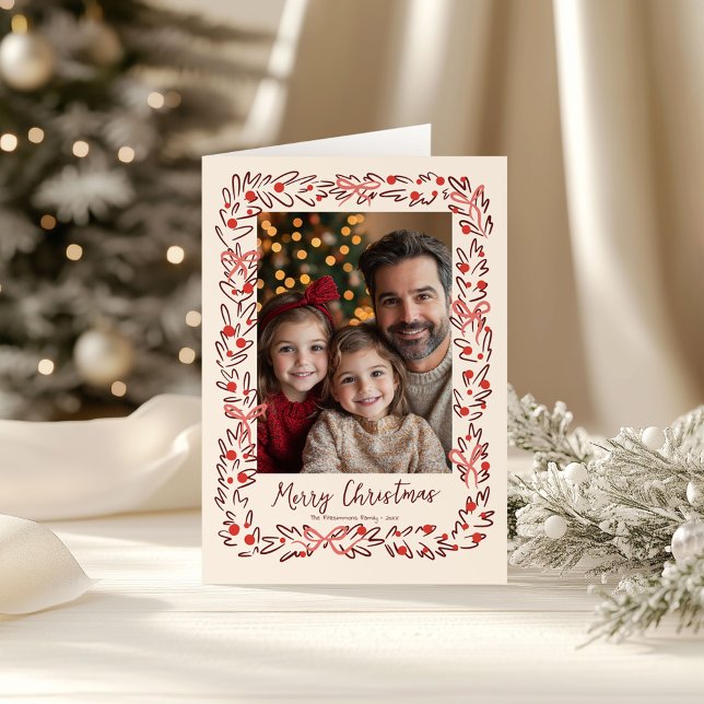 Handritad krans & snygga slingor Foto  Kort (Whimsical Christmas Wreath holiday family photo folded card)