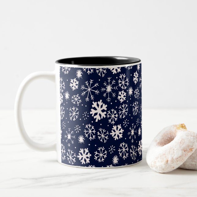 Handritad Snöflinga Snöstorm Med Marinblå Klassisk Två-Tonad Mugg (Med munk)