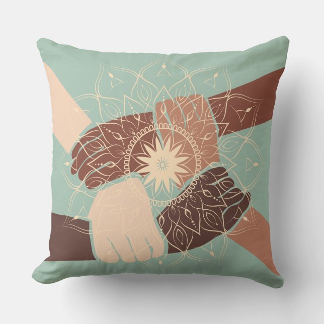 Hands in Harmony with Mandala Kudde (Framsida)