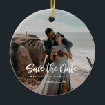 Handskrift Foto Spara datum Julgransprydnad Keramik<br><div class="desc">Fullt fotodesign med handskrift känns Spara datumkortets perfekt för att skicka dina vänner och familj.</div>