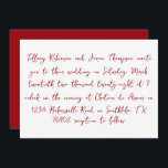 Handskrift Stil minimalistisk vit och röd Bröllop Inbjudningar<br><div class="desc">Uppgifterna om bröllop finns i en handskriven text stil,  röd text. Baksidan av inbjudan är en röd text med vit text för datumet bröllop.</div>