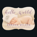 Handskriftlig Modern Baby Birth-meddelande Meddelande<br><div class="desc">Handskrivet Modern Baby Birth-annons-kort | Plum Lila Glitter Script. Elke Clarke Design ©. Mer stilar finns i vår butik. Glitter-typografi (tryckt fotoeffekt) täcker över ordens "hej värld" i ett handskriftsteckensnitt. Elegant och mångsidig design som du kan anpassa för både ett flicka och ett pojke nyfödd bebis-meddelande. Den utskrivna fotoeffekten av...</div>