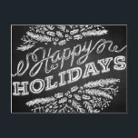 Handskriven Chalkboard Glad helg-vykort Helg Vykort<br><div class="desc">Holidagshälsningar (här "Glad helg") visas på det här unika och trendig--julkortet för stil. Den handskrivna typografin ser ut som krita på en svarta tavla, de kritaktiga illustrationerna av inslag (gräs grenar, bär) arrangeras i en dekorativ cirkel mönster. Du kan anpassa med ditt eget namn och meddelande i bakgrunden. Tillgängligt med...</div>