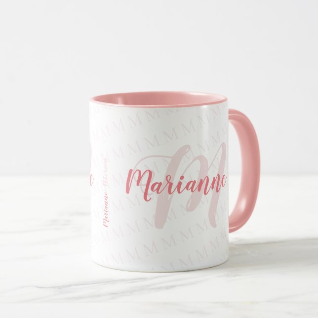 handskriven namn med monogrammet och rosa i monogr mugg (Framsida höger)