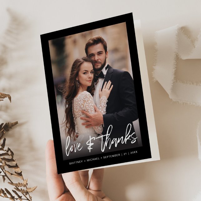 Handskrivet enkelt svart fototack - ditt kort (A simple and elegant way to say thank you with a personal touch by adding a photo on the front.)