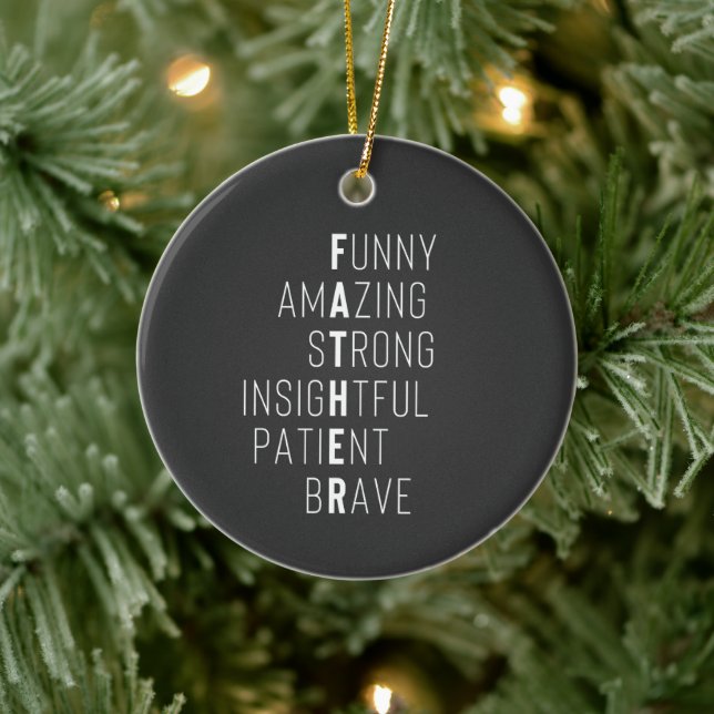 Handskrivna barn i den moderna far-definitionen na julgransprydnad keramik (Träd)