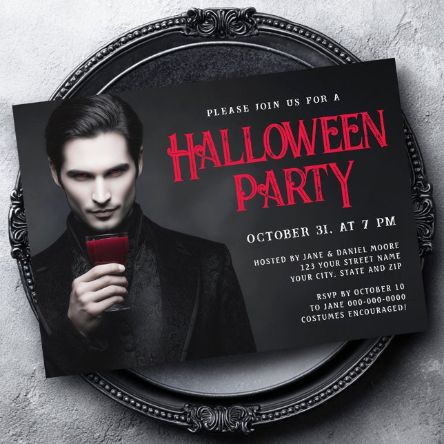 Handsome vampyr dricker blod Halloween fest Inbjudningar (Handsome vampire drinking blood Halloween party Invitation)