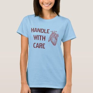 Handtag med omsorg tee shirt