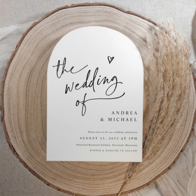 Handwriting Arch Heart Wedding Modern QR Code Inbjudningar (Modern black and white arch wedding invitation with hand drawn heart and qr code details on the back)