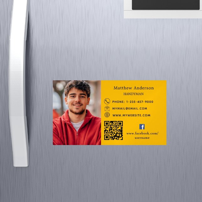 Handyman för att reparera foton QR-kod med gyllene Magnetiska Visitkort (Skapare uppladdad)