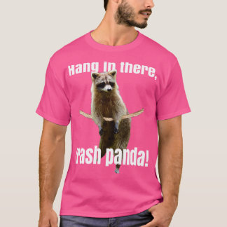 Hängande där Raccoon T Shirt