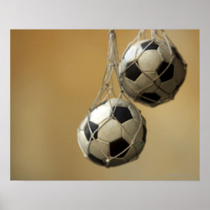 Hängande fotbollbollar poster