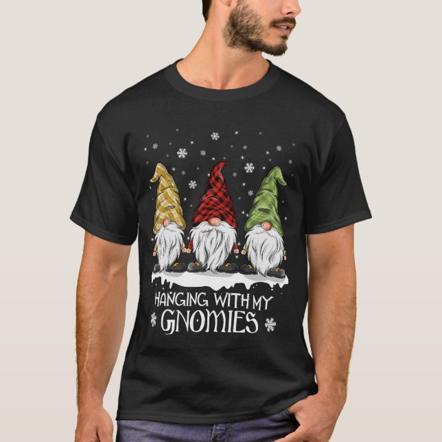 Hängande med min Gnomies Funny Gnomes-jul T Shirt (Framsida)