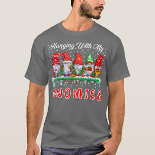 Hängande med mina Gnomies-funny fem Gnomes Julafto T Shirt