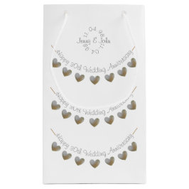 hänger lös den små gåvan för den pärlemorfärg