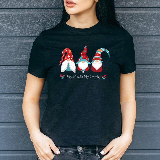 Hangin med min Gnomies Cute Modern Nordic T Shirt (Skapare uppladdad)