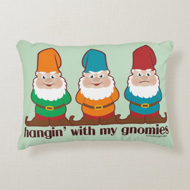 Hangin med min Gnomies Prydnadskudde (Framsidan)