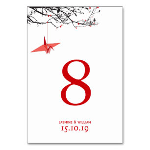 Hanging Red Papper Crane on Grenar Asian Bröllop Bordsnummer