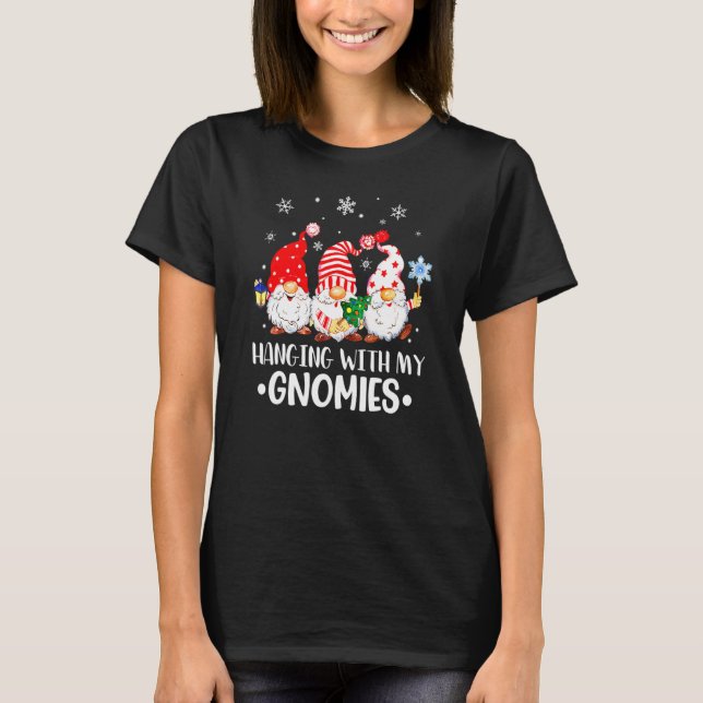 Hanging With My Gnomies Santa Gnome Christmas Paja T Shirt (Framsida)