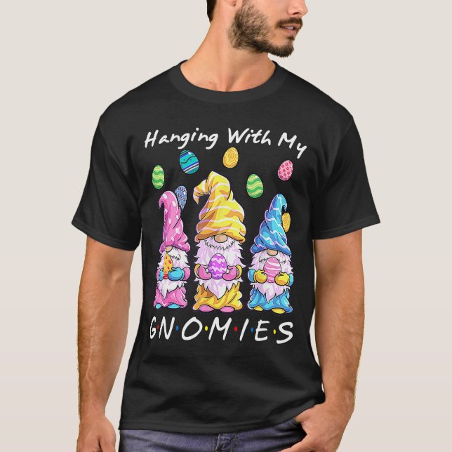 Hängning med min Gnomies Bunny Egg Hunting Gnome H T Shirt (Framsida)