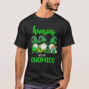 Hängning med min Gnomies Grönt Play St Patrick Day T Shirt