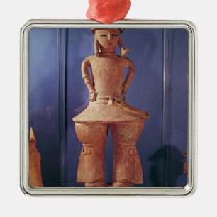 Haniwa figur, 250-550 julgransprydnad metall